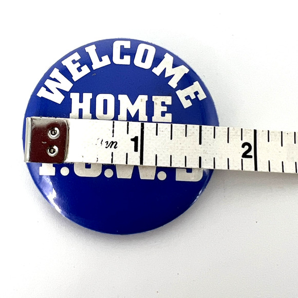 Vintage 70s P.O.W. Button Welcome Home P.O.W.'S - Picture 3 of 4